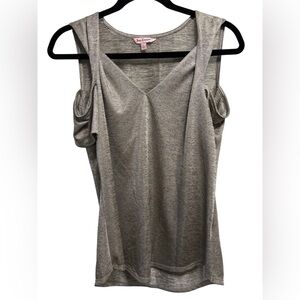 Juicy Couture Sz L Cobblestone Rib Twist Cold Shoulder Elbow Sleeve Tee Blouse